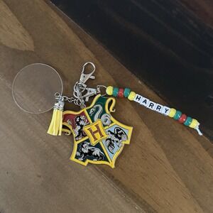 Handmade Harry Potter Keychain Beaded Charm – Hogwarts Crest Gift Key Ring